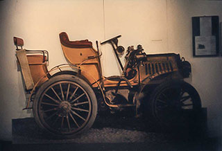 Grafica: scenografie per mostra al Museo dell'Automobile di Torino - Puccini - foto2