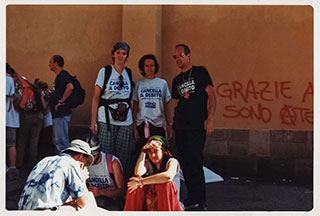 CD-Rom G8 Genova 2001 - foto